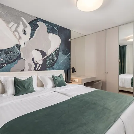 Dream By The Sea 奥帕提亚