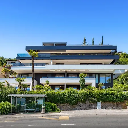 Dream By The Sea Apartment *