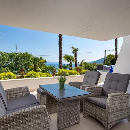 Dream By The Sea 아파트